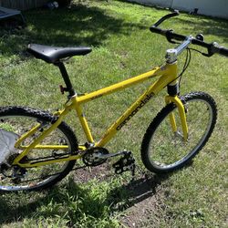 CANNONDALE mountain Bike Handrafted In The USA bicycle 26” Wheels