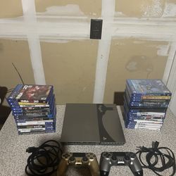 Silver Batman PS4 W/ Silver And Gold Controller And 28 Games