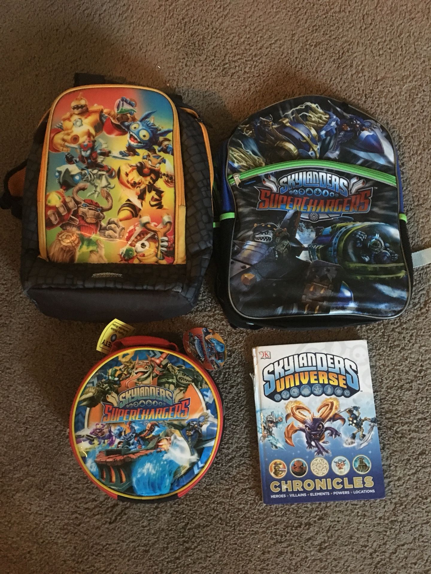 SKYLANDERS BACKPACKS π & LUNCH BAG