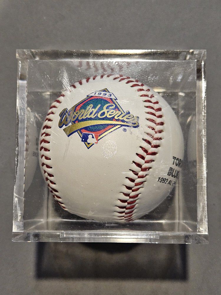 1993 World Series Commemorative Ball