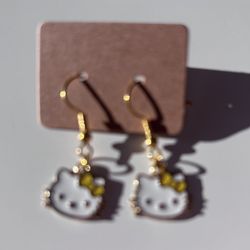 Hello Kitty Yellow Bow 