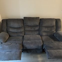 Reclining Couch With Reclining Love Seat 