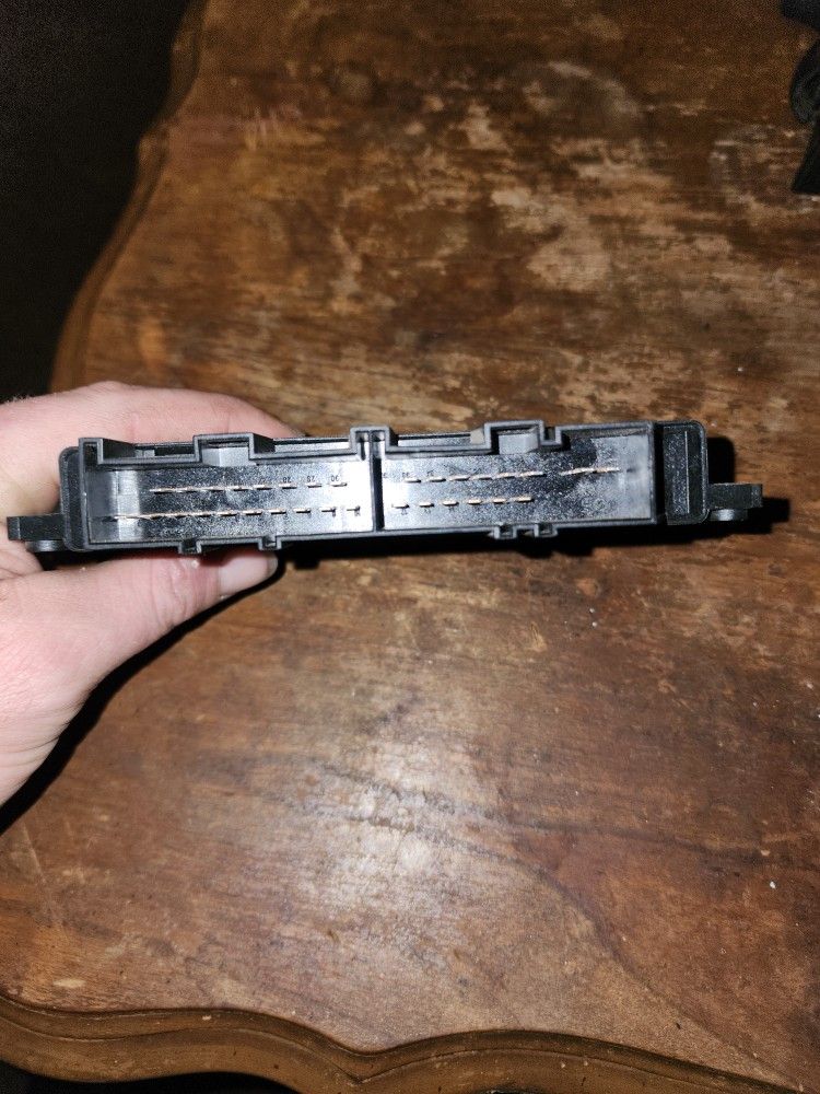20010 Dodge Charger Transmission Ecm