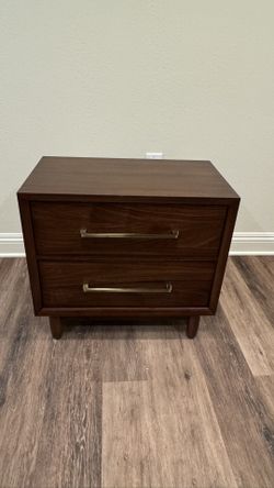 Nightstand 