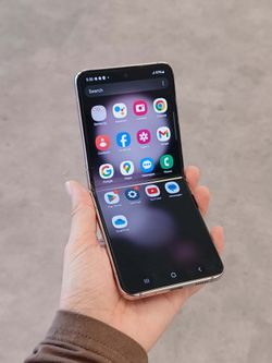 Samsung Galaxy Z Flip 5 5G 6.7" 