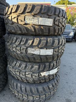 🚘🚨vendo set de llantas Lt 285 75 16 fuzion M/T tires