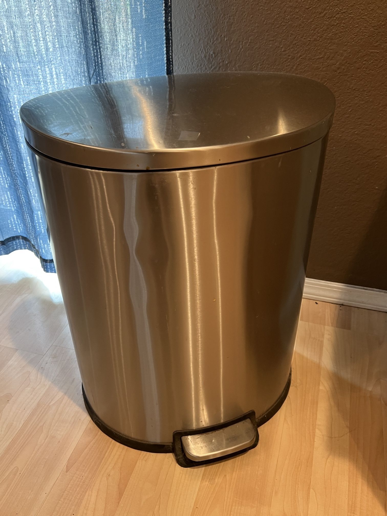 Trash Can