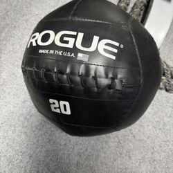 Rogue 20 LB Medicine Slam Ball Good Condition