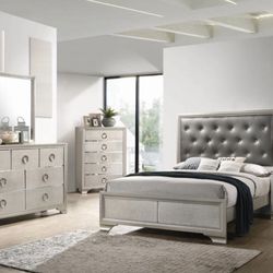New Queen Bedroom Set 