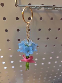 Hand made flower bead keychain