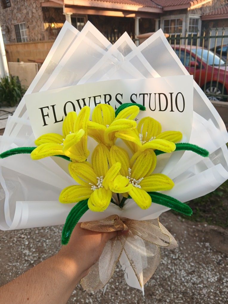 FLORES AMARILLAS πΌπβ¨οΈ