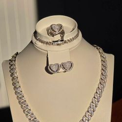 Monaco Necklace 