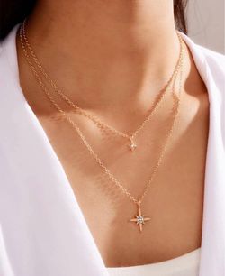 3 LEFT Beautiful NEW Layered Rhinestone Star Women's Fashion Jewelry Necklace