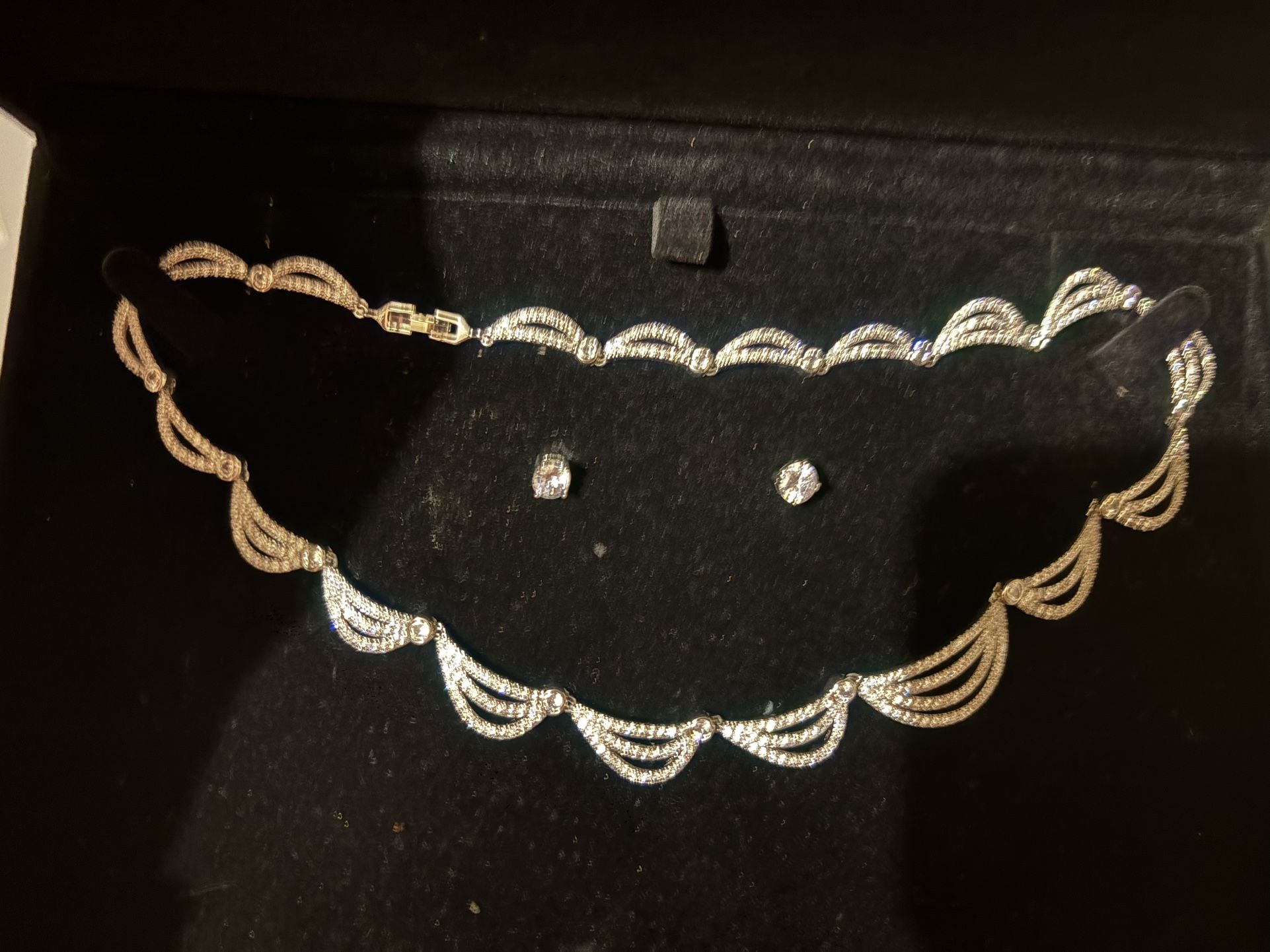 Vera Wang Wedding Necklace