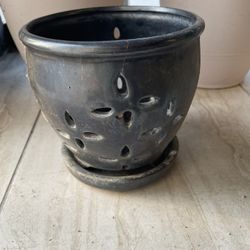 Ceramic orchid Small Pot with holes provide for plenty of air access for the roots