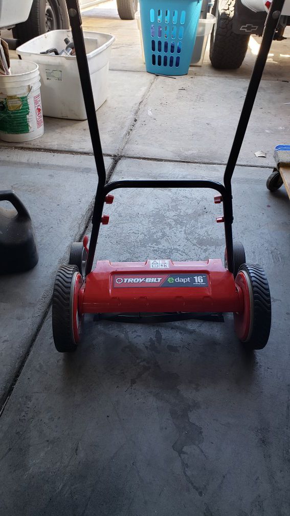Troy Built Cordless Lawn mower Works great