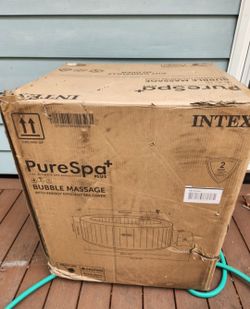 6 Person Inflatable Hot Tub