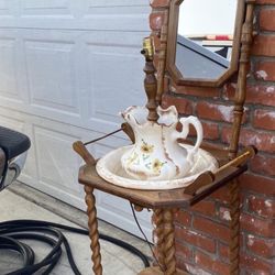 Antique Wash Station And Lamp 