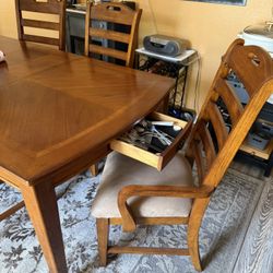 Dining Room Table, 6 Chairs 