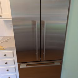 Fisher & Paykel Counter Depth French Door Refrigerator
