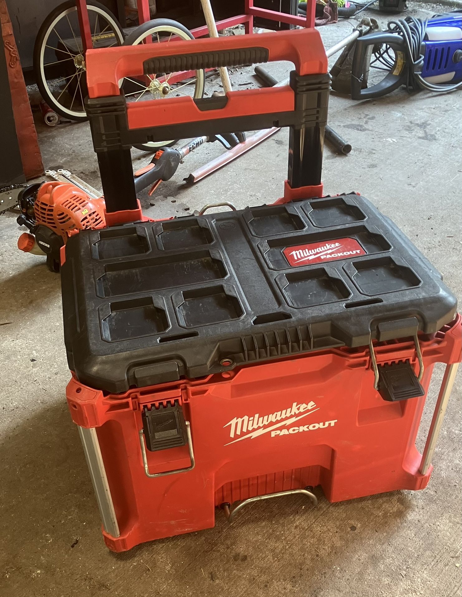 Milwaukee Rolling Packout