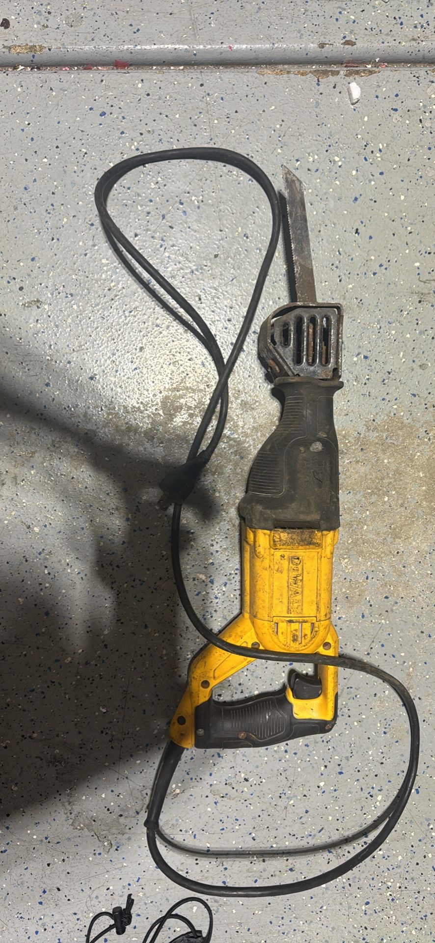 DeWalt Four way Cut Saw Zall