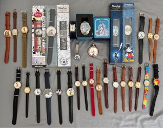 Retired Disney Mickey Pooh Goofy Bundle Lot Of 32 Watches - Some New Limited Ed