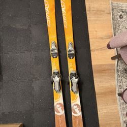 Dynastar Exclusive Legend Skis with LOOK bindings