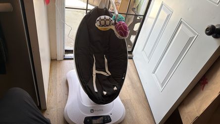 4moms MamaRoo Multi-Motion Baby Swing (Black)
