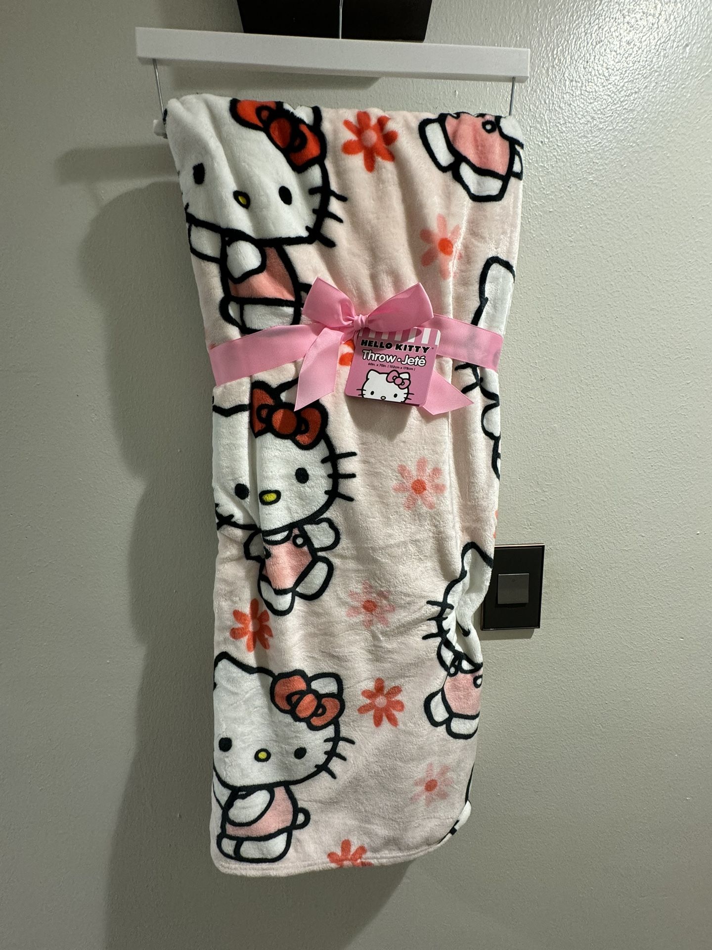 Hello Kitty Blanket 