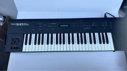 Roland S-50 Digital Sampling Keyboard/ Works