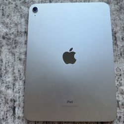 Selling iPad 10th Gen. 64GB Wifi Price Firm  in Perfect Condition 
