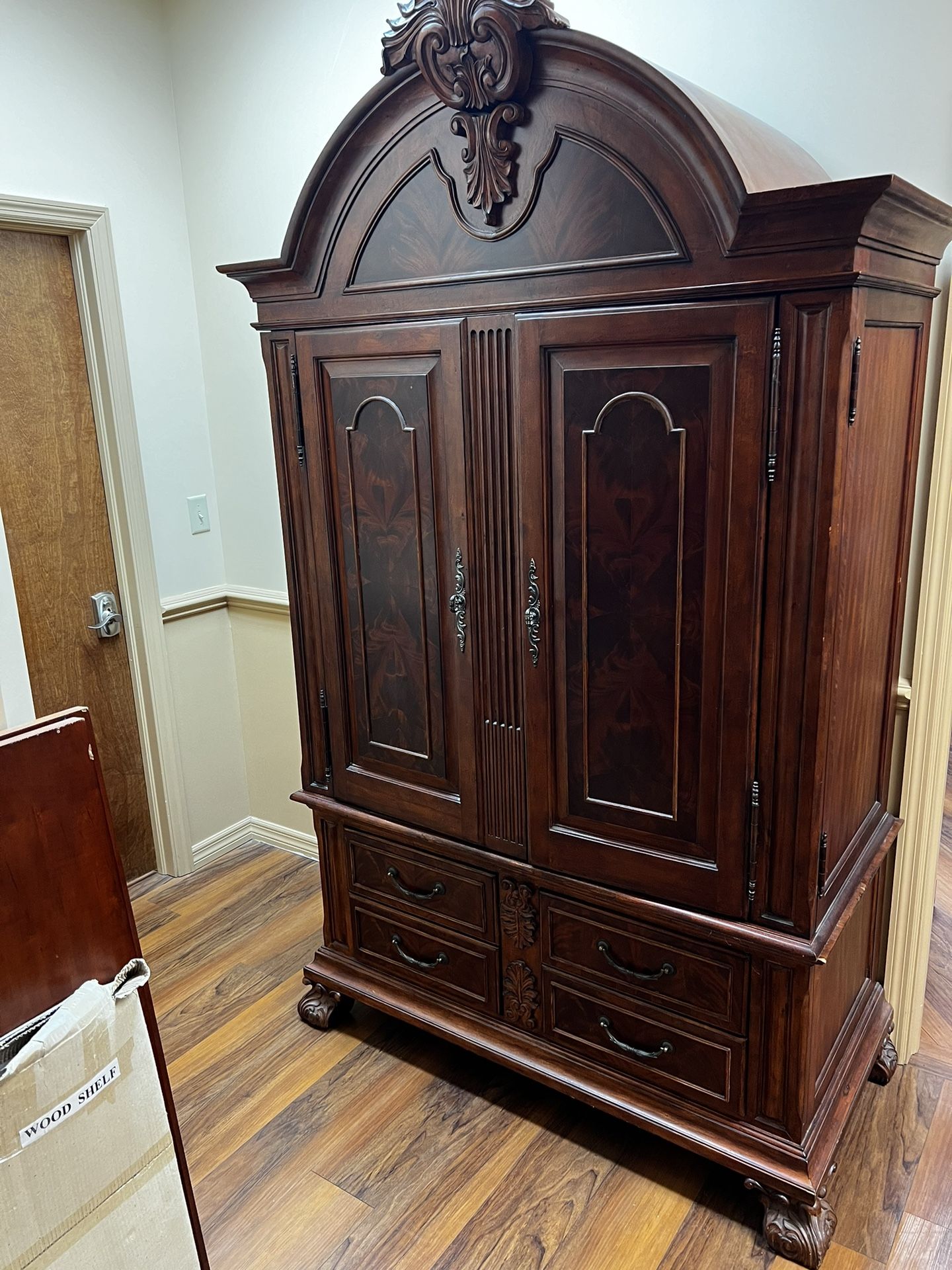 Armoire