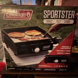 Coleman Sportster Propane Grill 