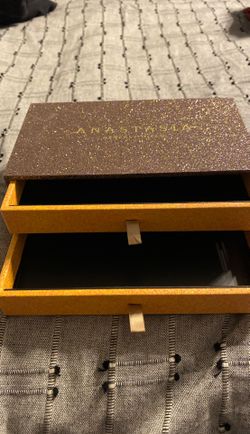 Original Anastasia Box only