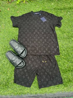 Set with slides med large sets size 10 an 9 sandals