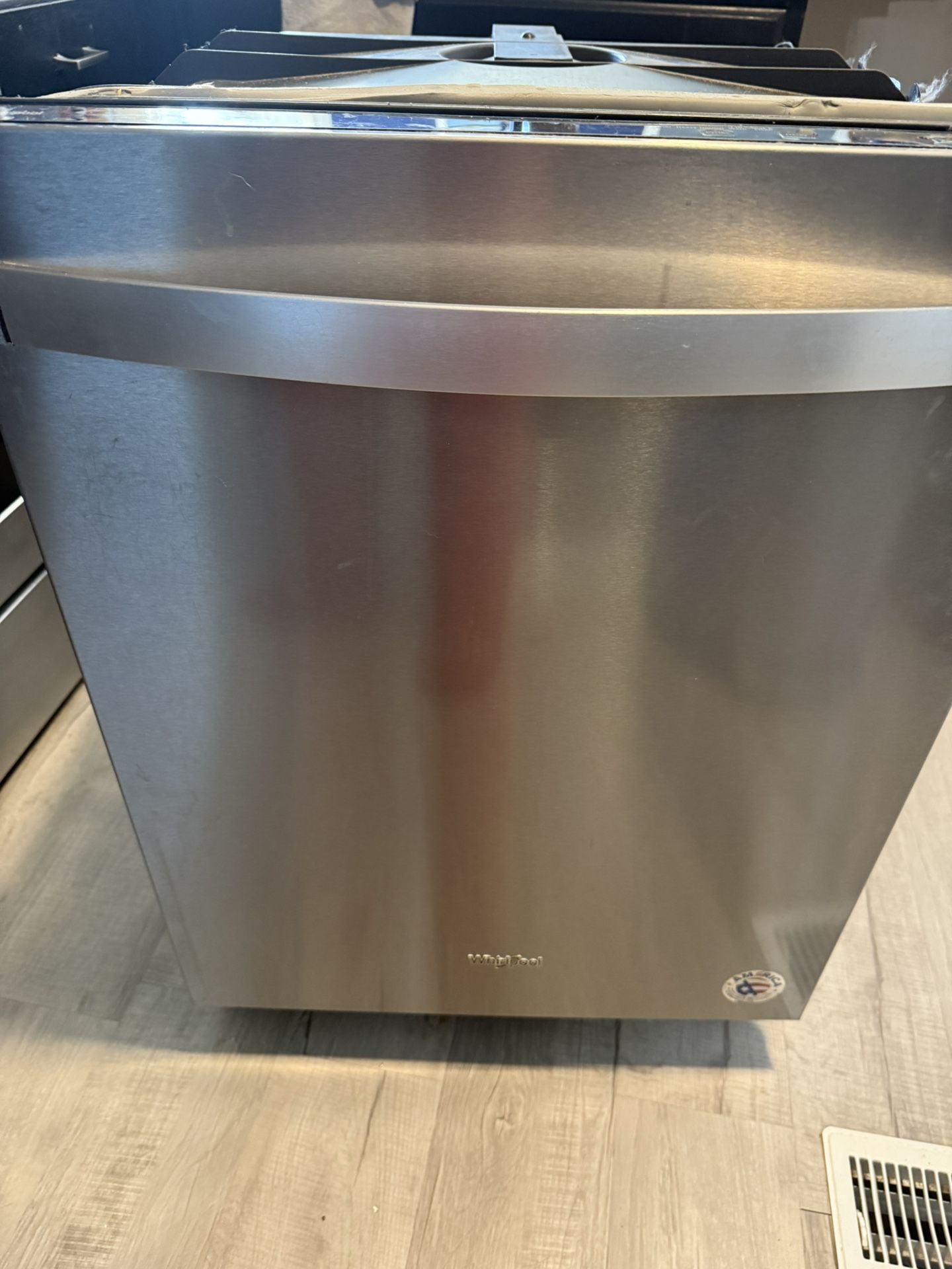 Whirlpool Dishwasher