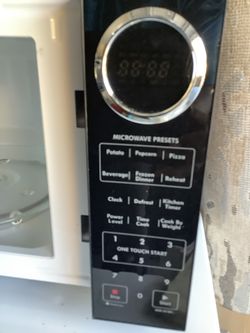 Bundle Small Room Refrigerator & Small Microwave 