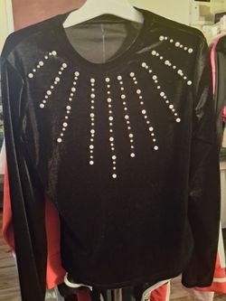 GlowEve Women's Velvet Round Neck Long Sleeve Pearl Decor Elegant Black T-Shirt sz S