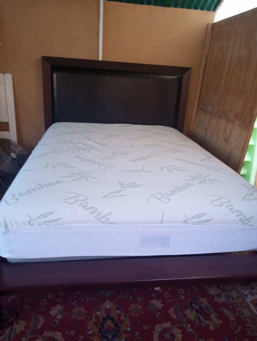 Cama Queen Size Completa ( Free Delivery 🚚🛠️