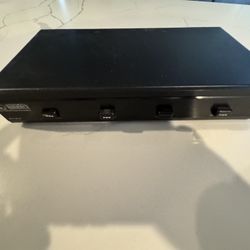 4 speakers selector