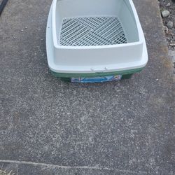 Free Cat Litter Box