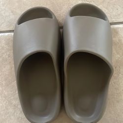 Slides (LOW PRICE‼️)