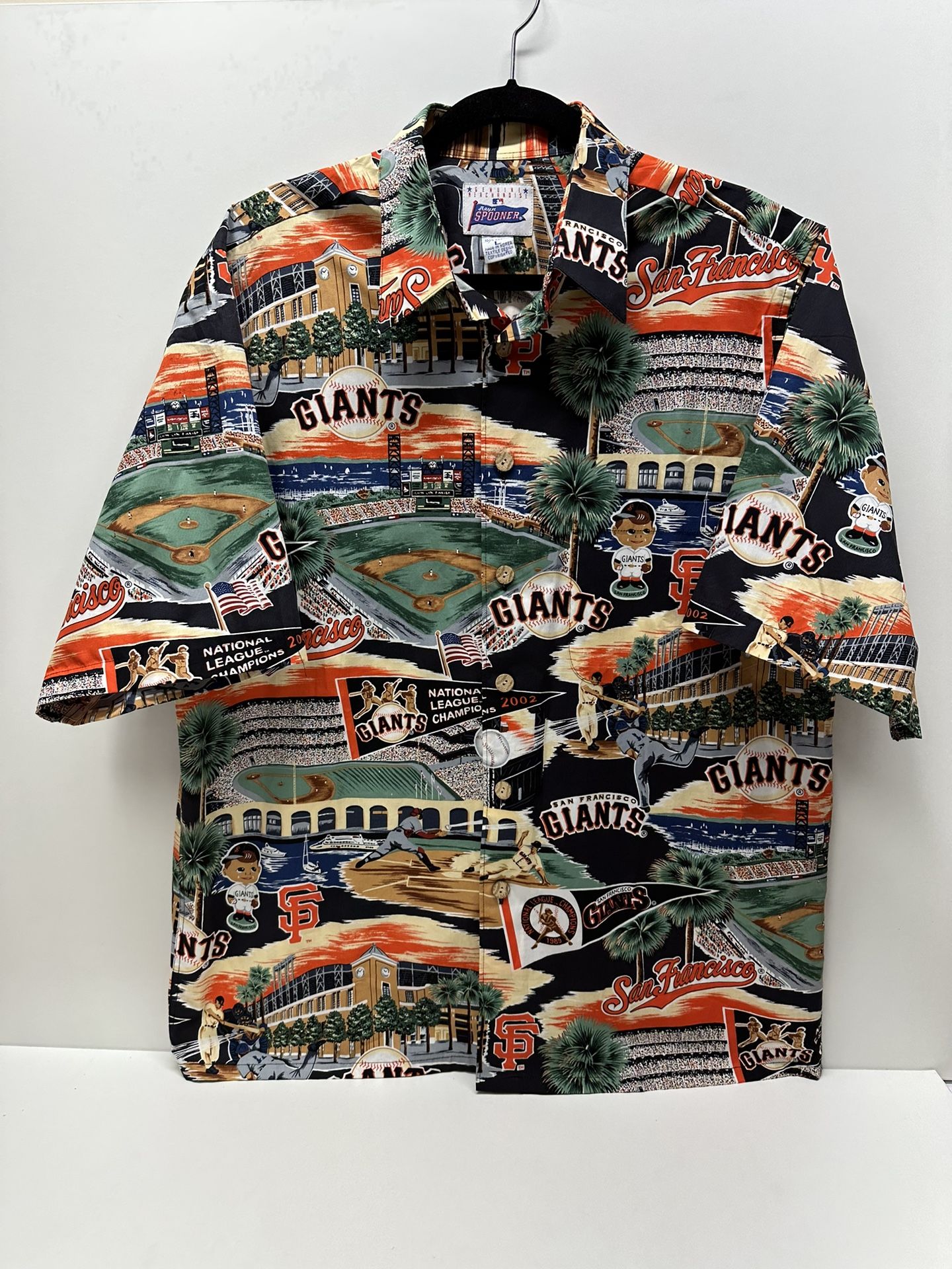 New Without Tags SAN FRANCISCO GIANTS HAWAIIAN SHIRT "GIANTS HISTORY" REYN SPOONER Sz. Large