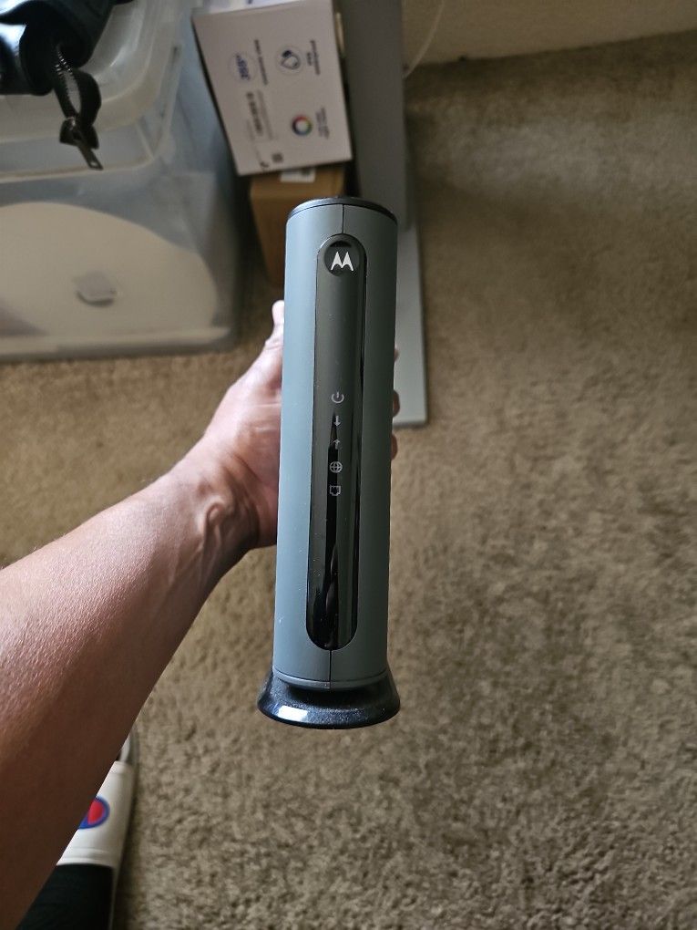 Motorola MB8611 Cable Modem