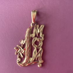 14K Gold pendant For Mother’s Day!! $90