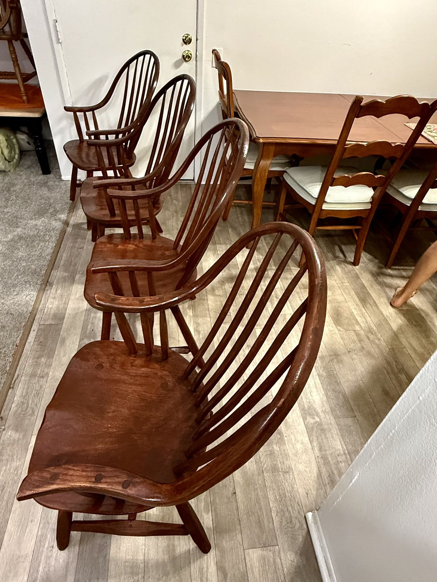 Hunt Furniture Inc Continuous Bow Arm Farm House Chairs