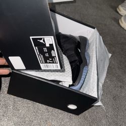 Size 7 Gamma Blue $340