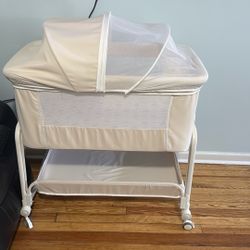 Bassinet 