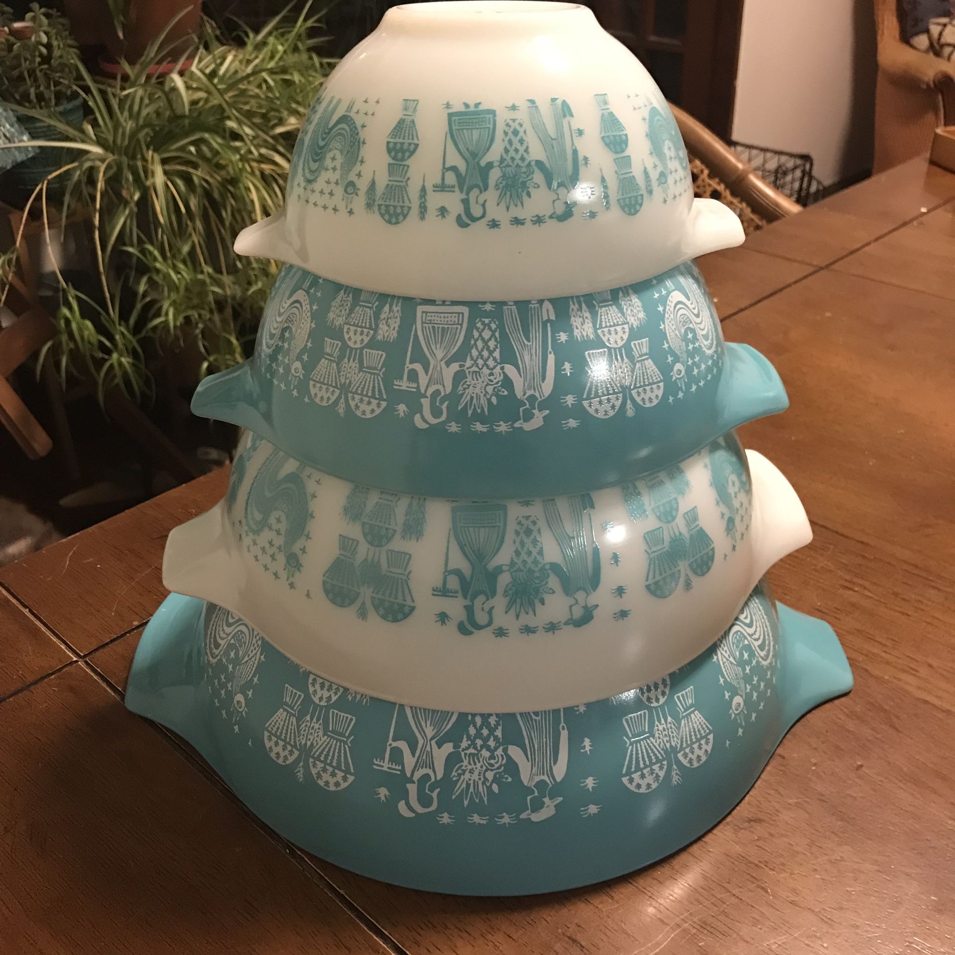 Pyrex Butterprint Cinderella Nesting Bowl Set